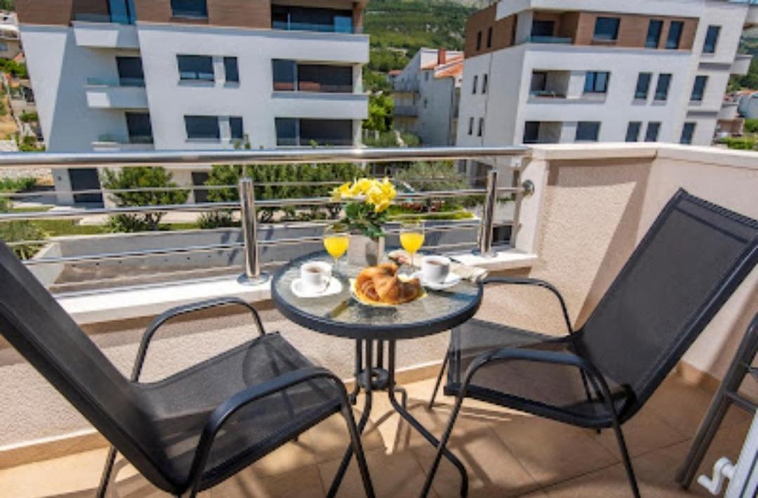 Apartmani Dubrava Podstrana Exterior photo
