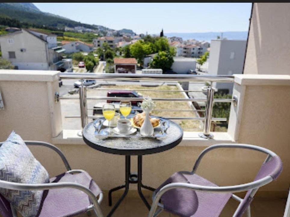 Apartmani Dubrava Podstrana Exterior photo